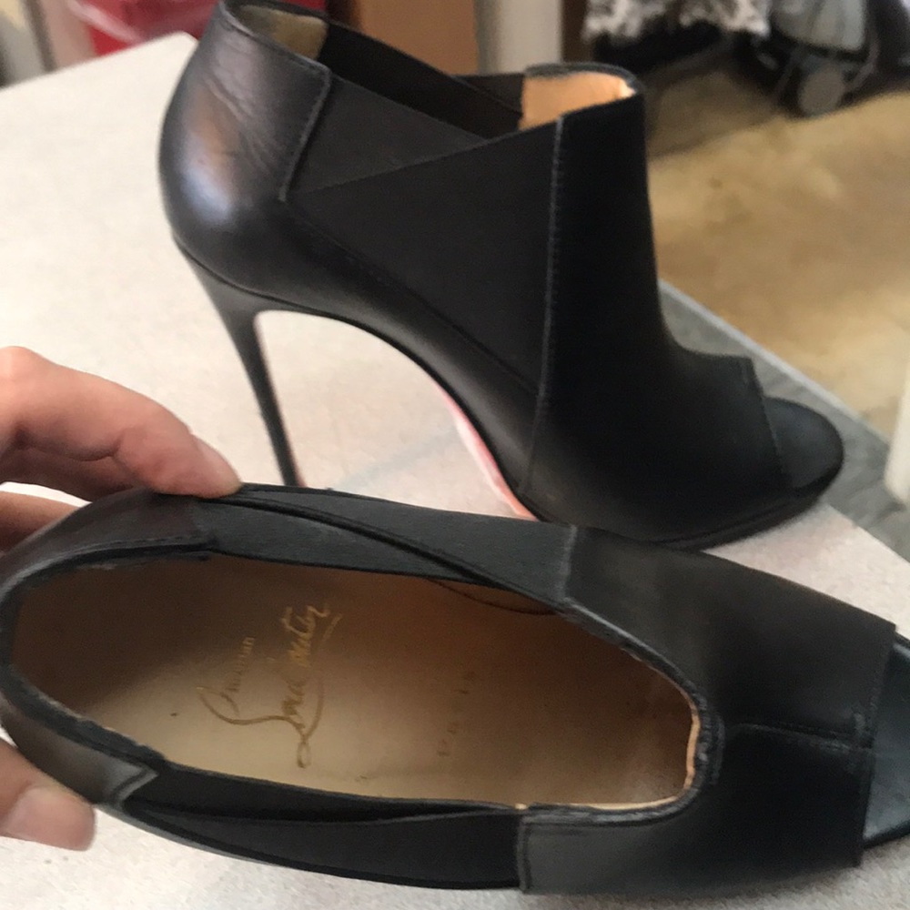 Gently Used. These are hard to come by.